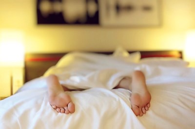 Двойките, които спят поотделно, правят повече секс
