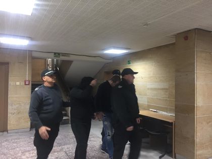 Докараха в съда пловдивчаните, укрили 1 милион лева данъци!