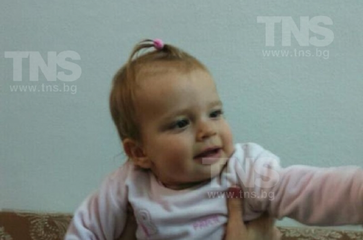 Откриха изоставено 9-месечно момиченце в Пловдив