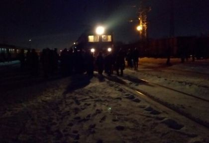 БДЖ: Пътниците, блокирали експресен влак на гара Илиянци, са действали почти като терористи!