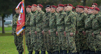 Сърбия връща казармата!