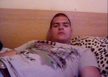 Прокуратурата погна Живко, който изрита зверски възрастна жена на спирка в Бургас! Има данни, че е шизофреник