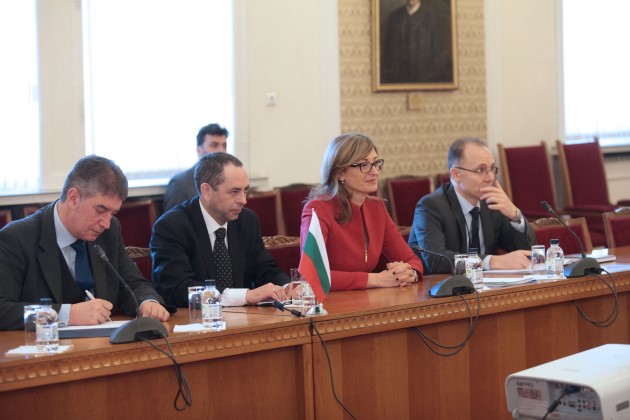 Министър Екатерина Захариева приветства ратификацията на Протокола за присъединяване на Република Северна Македония към НАТО