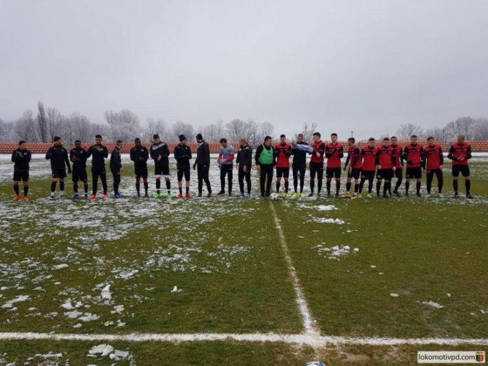 Представителният тим на Локомотив разби юношите до 19 години в учебна игра на замръзнал терен в Хисаря (СНИМКИ)