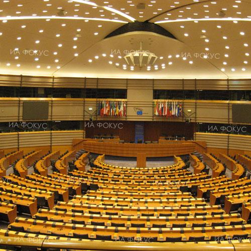 ТАСС: В Брюксел започна извънредният Европейски съвет