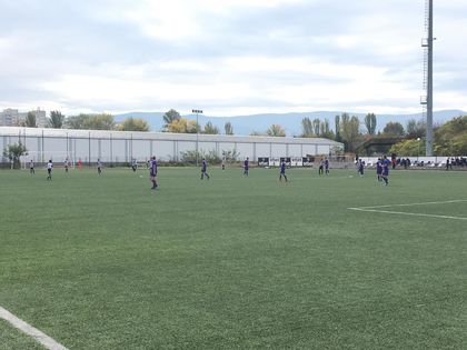 Локомотив продължава на 1/4-финалите за Купата на БФС при набор 2005