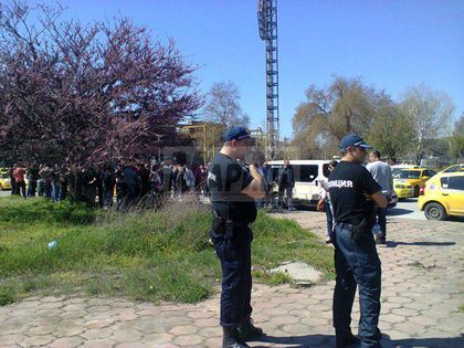 Заучено положение: Полицейски трик разпръсна шествието на такситата (ВИДЕО)