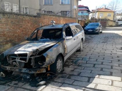 Рекет, палежи и скандали! Траурните агенции в Бургас са на нож! (ВИДЕО)