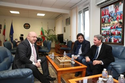 Кралев проведе работна среща с президента на Международната тенис федерация