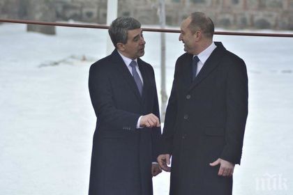 България с един пилот! Държавата увисва на едното президентство