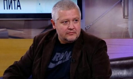 А така! ГЕРБ не пуска камерата на ПИК на извънредната си пресконференция
