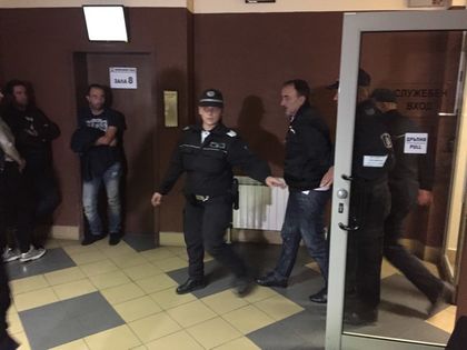 Пуснаха на свобода полицейския шеф от Трето районно: Подкуп има, пари няма (СНИМКИ/ВИДЕО)