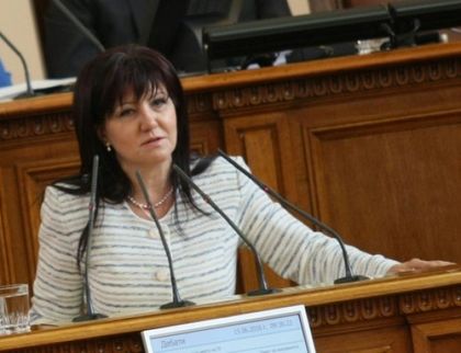 Караянчева: Законопроектите на БСП са в комисиите
