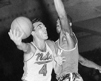 Отиде си баскетболна легенда