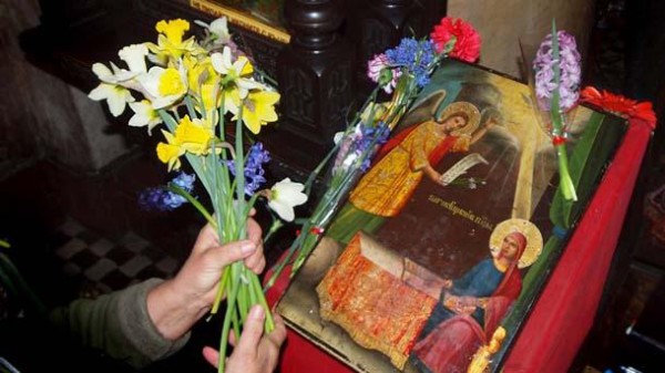 Традиции за Благовец