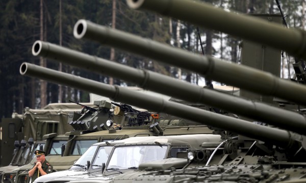 Русия с мащабна разпродажба на военна техника