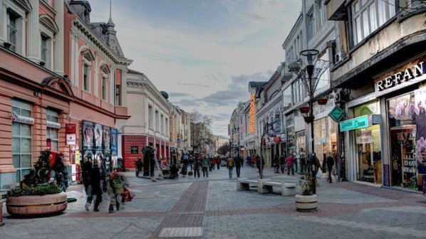 Слънцето се показва днес, в Пловдив 16 градуса