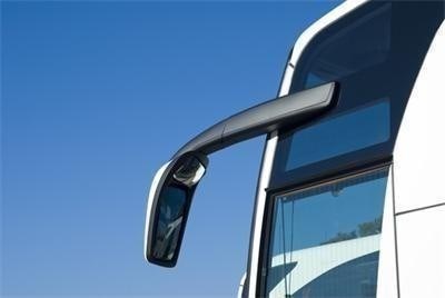 Автобус с туристи се преобърна в Анталия, около 30 души са пострадали