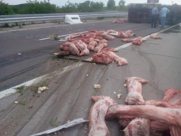 Ексклузивно: Тежка катастрофа затвори АМ "Тракия", на мястото изненадващо се оказа и главният прокурор!
