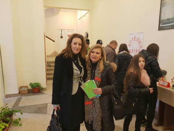 Народният представител Светлана Ангелова подкрепи каузата на Коледния благотворителен концерт и базар в Новград