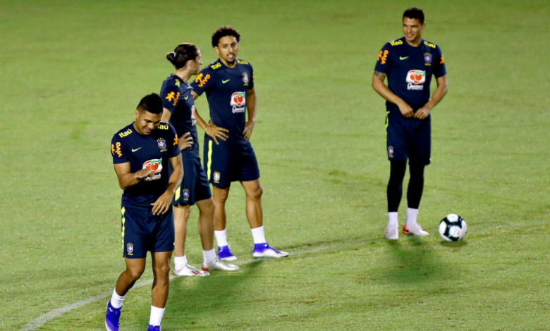 НА ЖИВО С КАРТИНА: Бразилия води убедително на Перу в решителен мач на Копа Америка