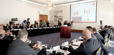 Министри и бизнес срещу кражбите на ток