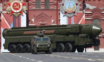 Русия на Путин демонстрира сила с модерна армия