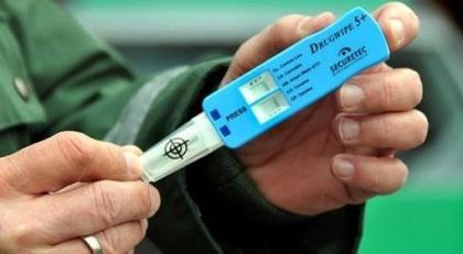 Пътни ченгета сгащиха надрусан и двама пияни зад волана