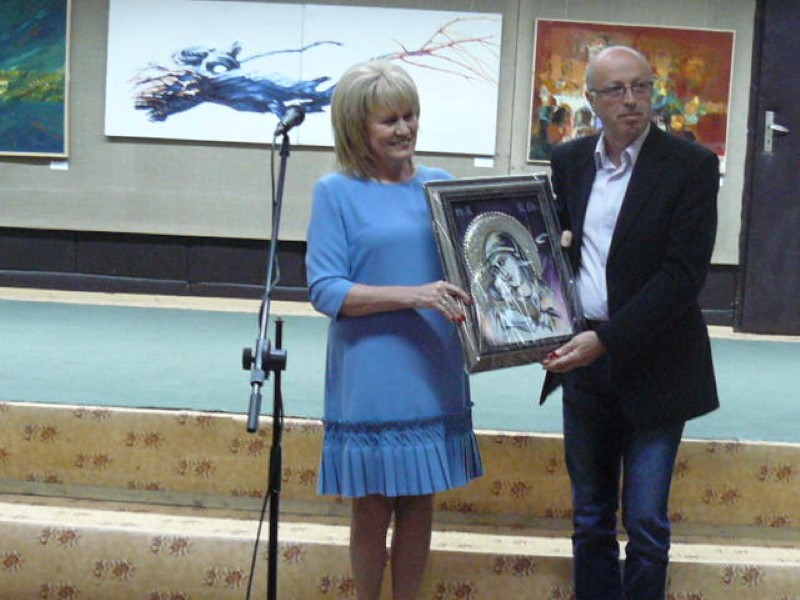 Хасково: Изложба „Царибродски художници“ беше открита в Тополовград на 9 май