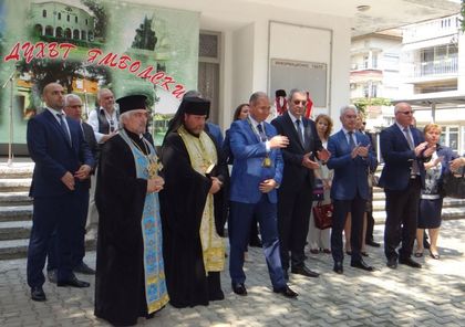 Ямбол: С празнична света Литургия в храм „Света Троица“ ще започнат проявите за празника на града на 17 юни