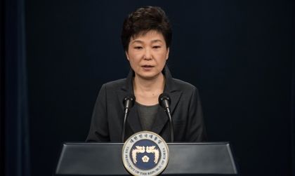 Президентът на Южна Корея през сълзи: Извинявам се!