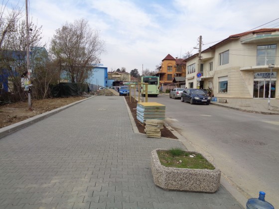 София: Извършва се цялостно обновяване на тротоарните настилки в кв. „Горна баня”