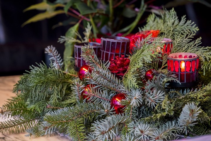 Кюстендил: Коледен благотворителен базар се проведе в Основно училище „Професор Марин Дринов”