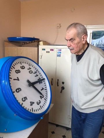 Бургас: Връщат един от символите на града - Часовника, на обичайното му място с нов механизъм и реставриран корпус