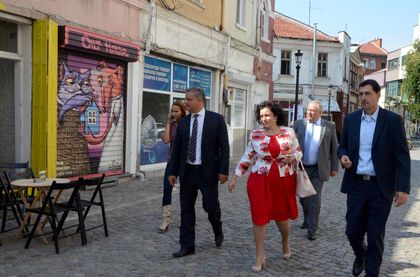 Иван Тотев разходи министър Танева в Капана (СНИМКИ)