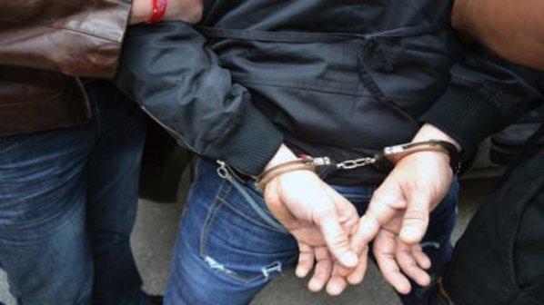 Трима ограбиха младеж на улица в Асеновград, полицията реагира