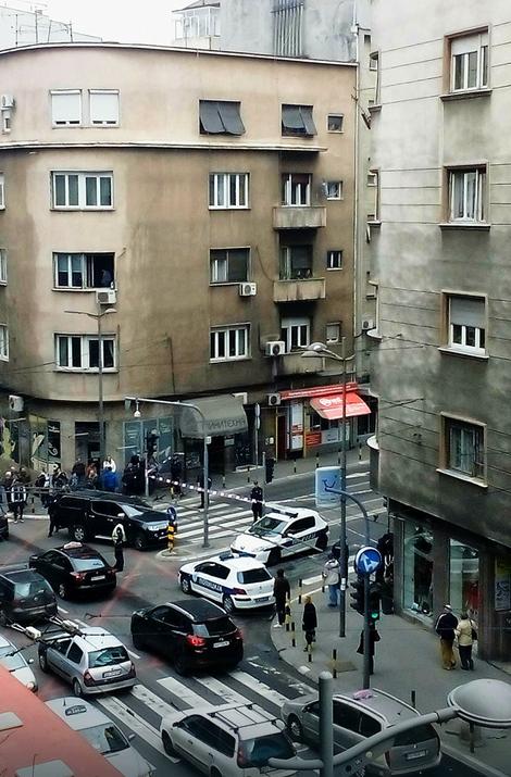 Мъж се самовзриви в хлебарница в Белград (ВИДЕО и ГАЛЕРИЯ)