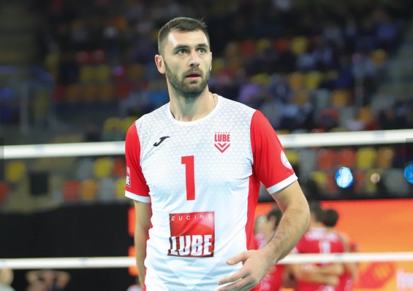 Цветан Соколов в Идеалния отбор на клубния Мондиал 2018 (галерия)