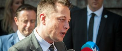 „Логистичният ад“ на Tesla продължава