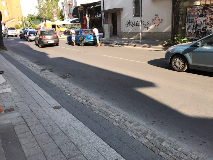 Двама с Жигула направиха якото задръстване по 