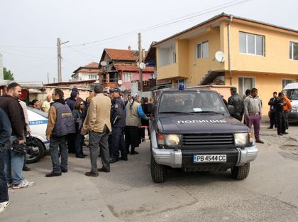 Стрелбата в Шекера заради голи снимки на жена във фейсбук
