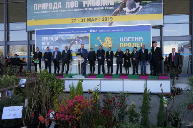 Министър Румен Порожанов: През 2018 г. са реализирани 7.5 млн. лв. приходи от организиран ловен туризъм, което е с 900 000 лв. повече от предходната година