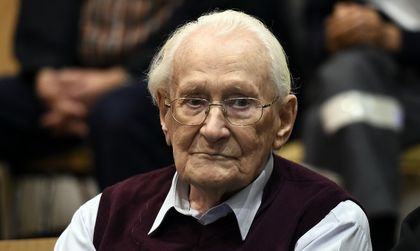 На 96 г. почина нацисткият военнопрестъпник Оскар Грьонинг