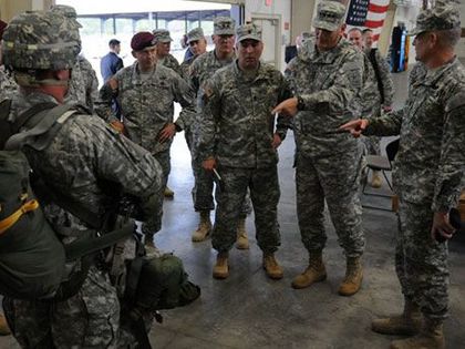 Фалшив курсант живял с месеци в американска военна база