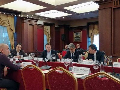 Каракачанов подкрепя протеста на българските превозвачи в Брюксел