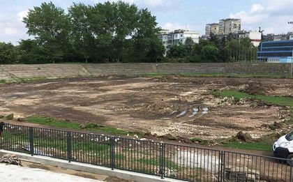 Ремонт на стадион "Дунав" мести Локо Русе в Червена вода