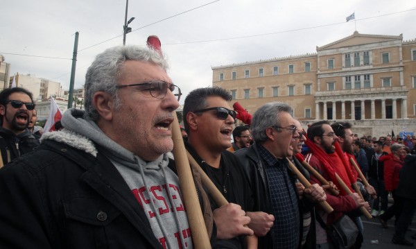 Гърция още не се е споразумяла с фермерите си