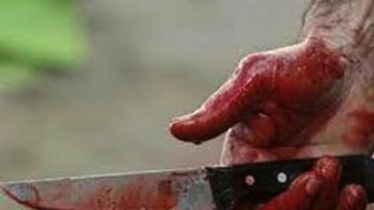 Двама се клаха пред кметството в Бургас