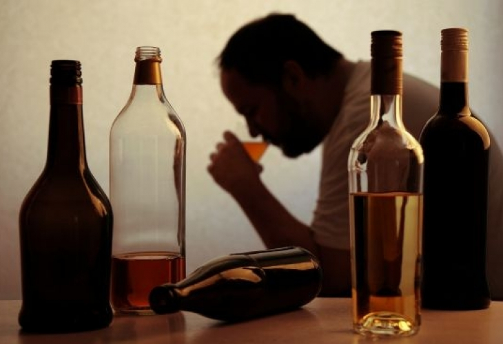 Учени от Калифорнийския университет смаяха: Напред към безсмъртието с алкохол и наднормено тегло!