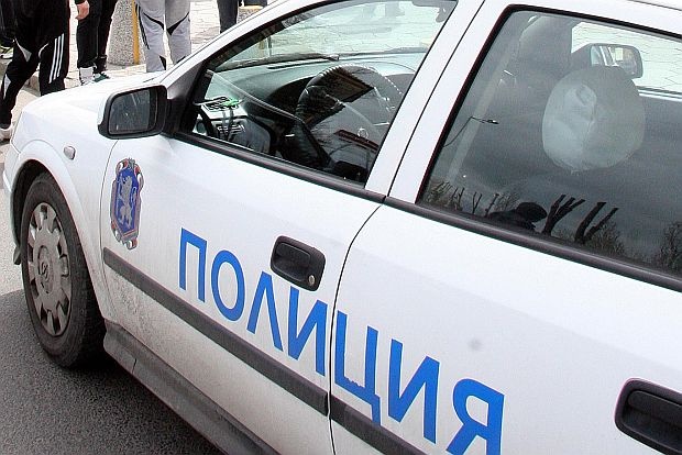 Двойно убийство в Пловдив преди минути! Застреляха семейство в Смирненски!